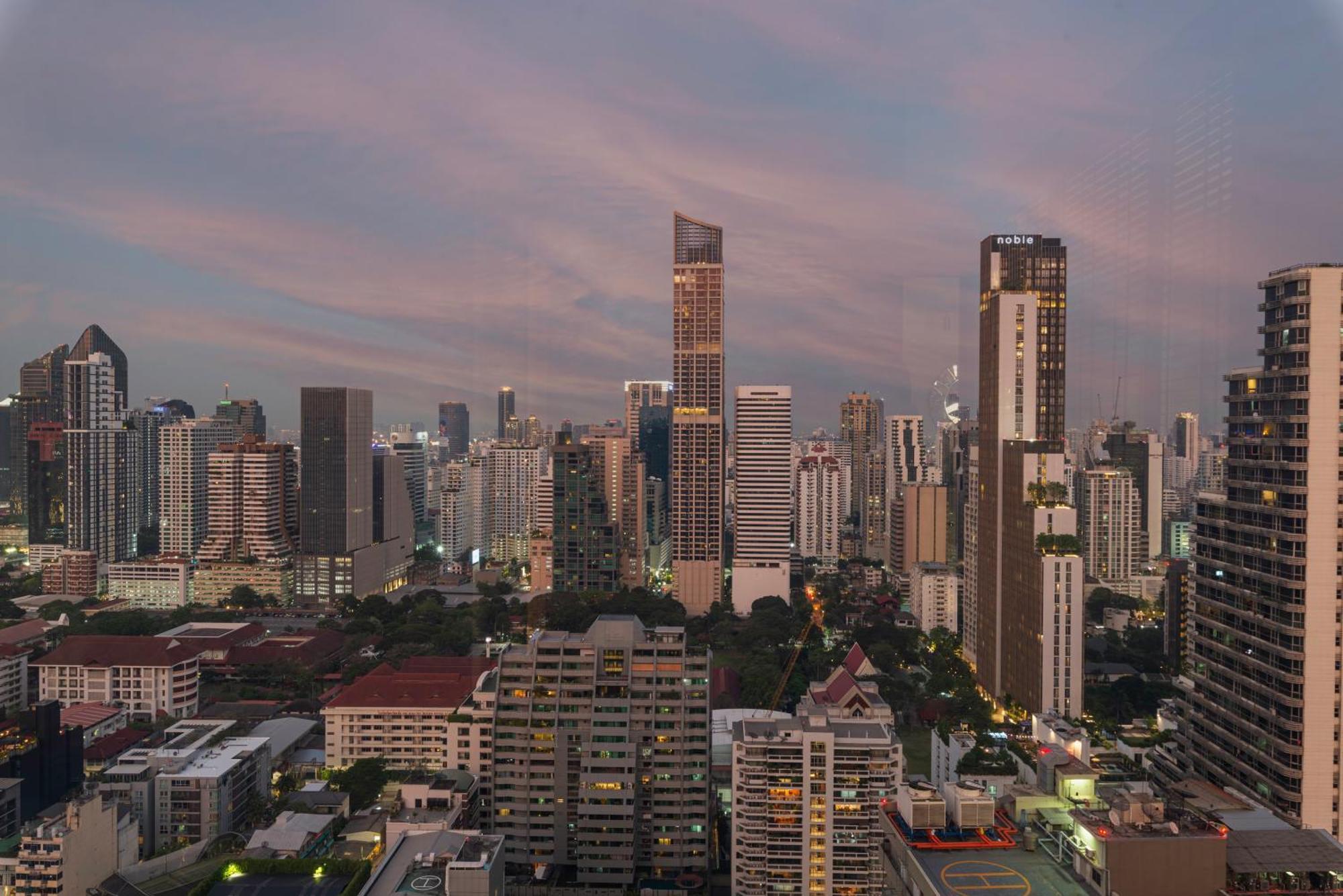 Апартаменти The Echelon Sukhumvit 11 By Lefoyer Бангкок Екстер'єр фото