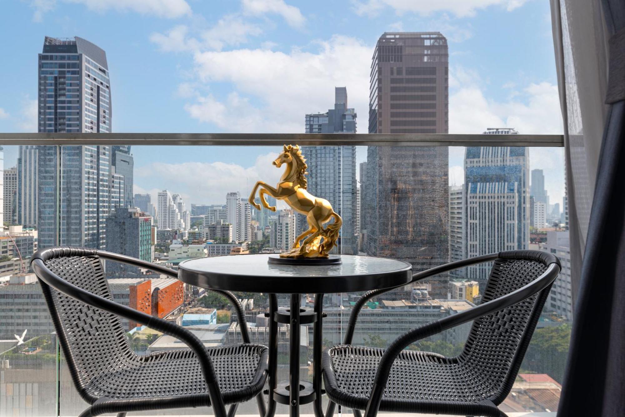 Апартаменти The Echelon Sukhumvit 11 By Lefoyer Бангкок Екстер'єр фото